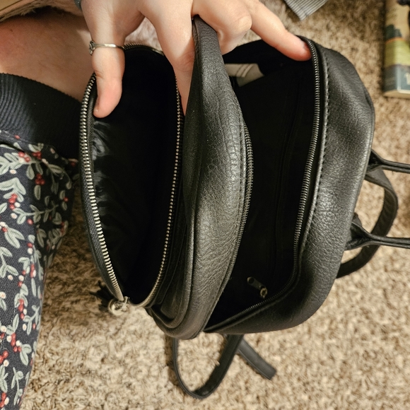 Mini backpack - Picture 2 of 2